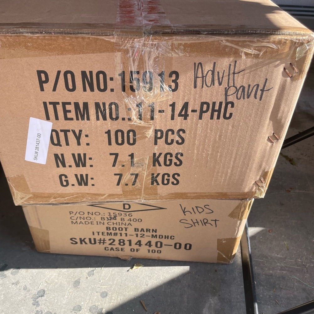 Box of pant hangers 100 for 25$